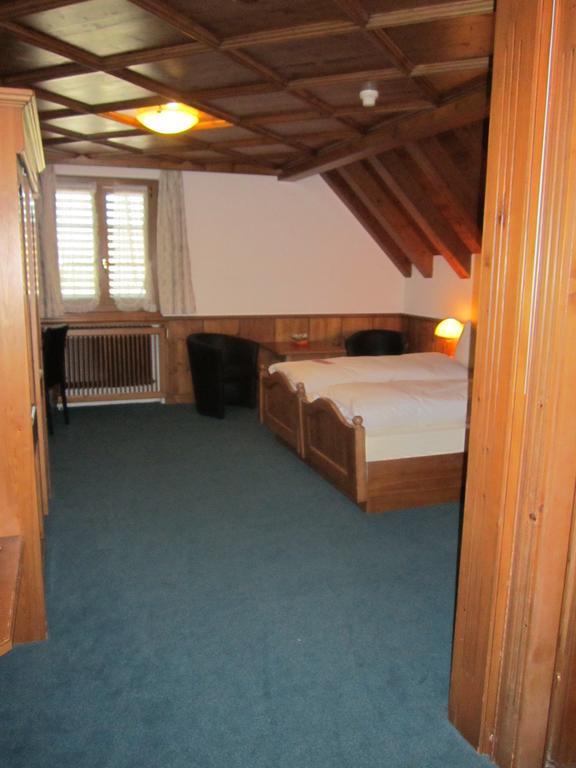 Hotel Zum Kreuz Aarau Bagian luar foto