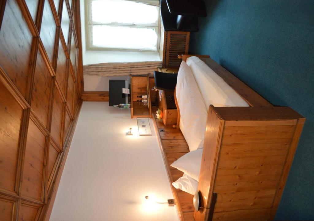 Hotel Zum Kreuz Aarau Ruang foto